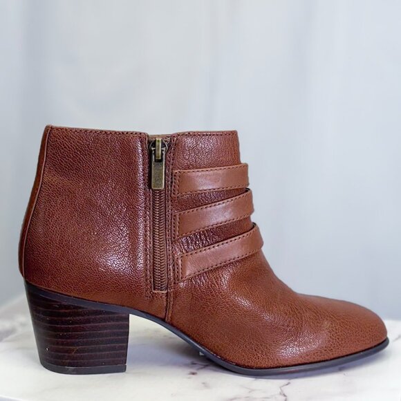 Clarks Maypearl Rayna Ankle Boot in Dark Tan Women's Boots - Picture 4 of 12